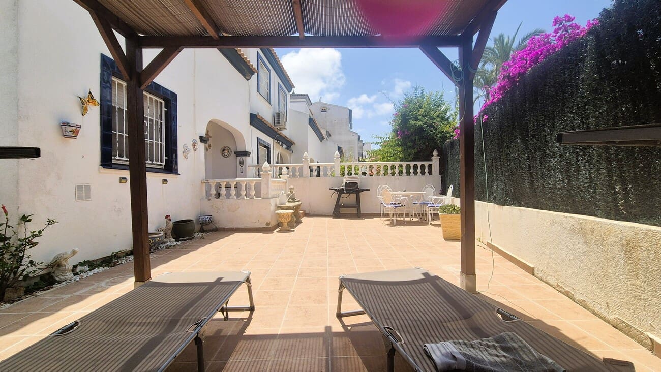 4 soveværelse Byhus til salg i Los Dolses med swimmingpool garage - € 295.000 (Ref: 9899304)