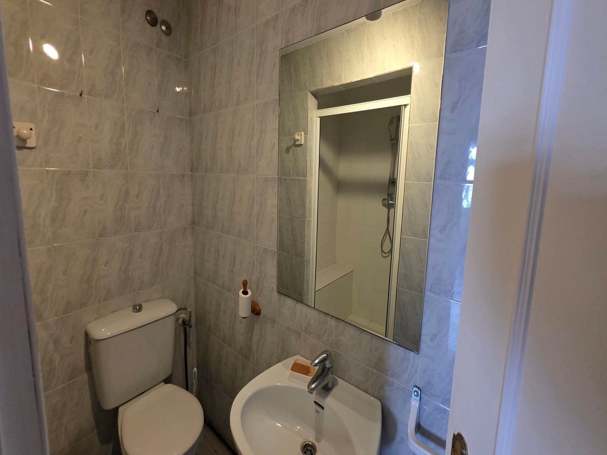 5 slaapkamer Rijtjeshuis te koop in Fuengirola met zwembad garage - € 470.000 (Ref: 9899308)