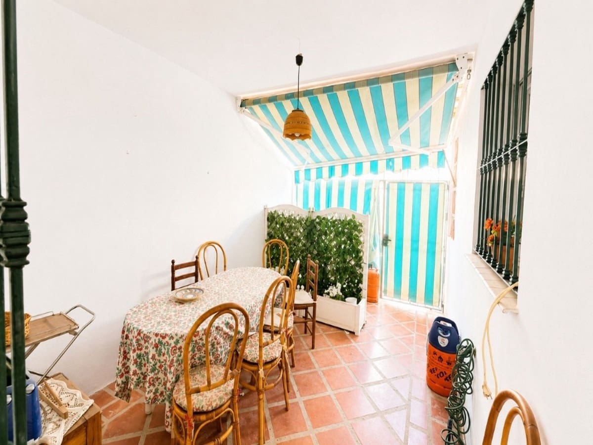 5 bedroom Terraced Villa for sale in Fuengirola with pool garage - € 470,000 (Ref: 9899308)