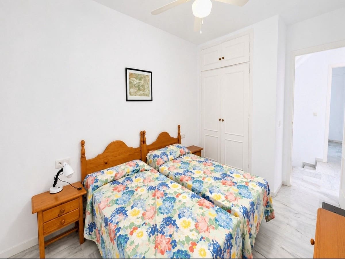 5 bedroom Terraced Villa for sale in Fuengirola with pool garage - € 470,000 (Ref: 9899308)