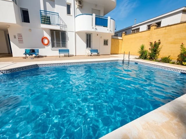 5 camera da letto Villetta a Schiera in vendita in Zona Puerto Deportivo, Fuengirola con piscina - 470.000 € (Rif: 9899308)