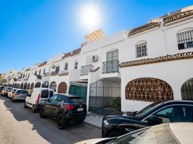 5 quarto Casa em Banda para venda em Los Boliches , Fuengirola com piscina - 470 000 € (Ref: 9899309)