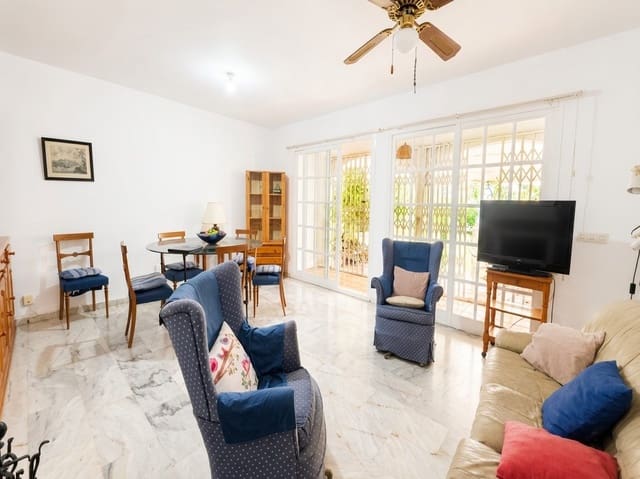 5 quarto Casa em Banda para venda em Los Boliches , Fuengirola com piscina - 470 000 € (Ref: 9899309)