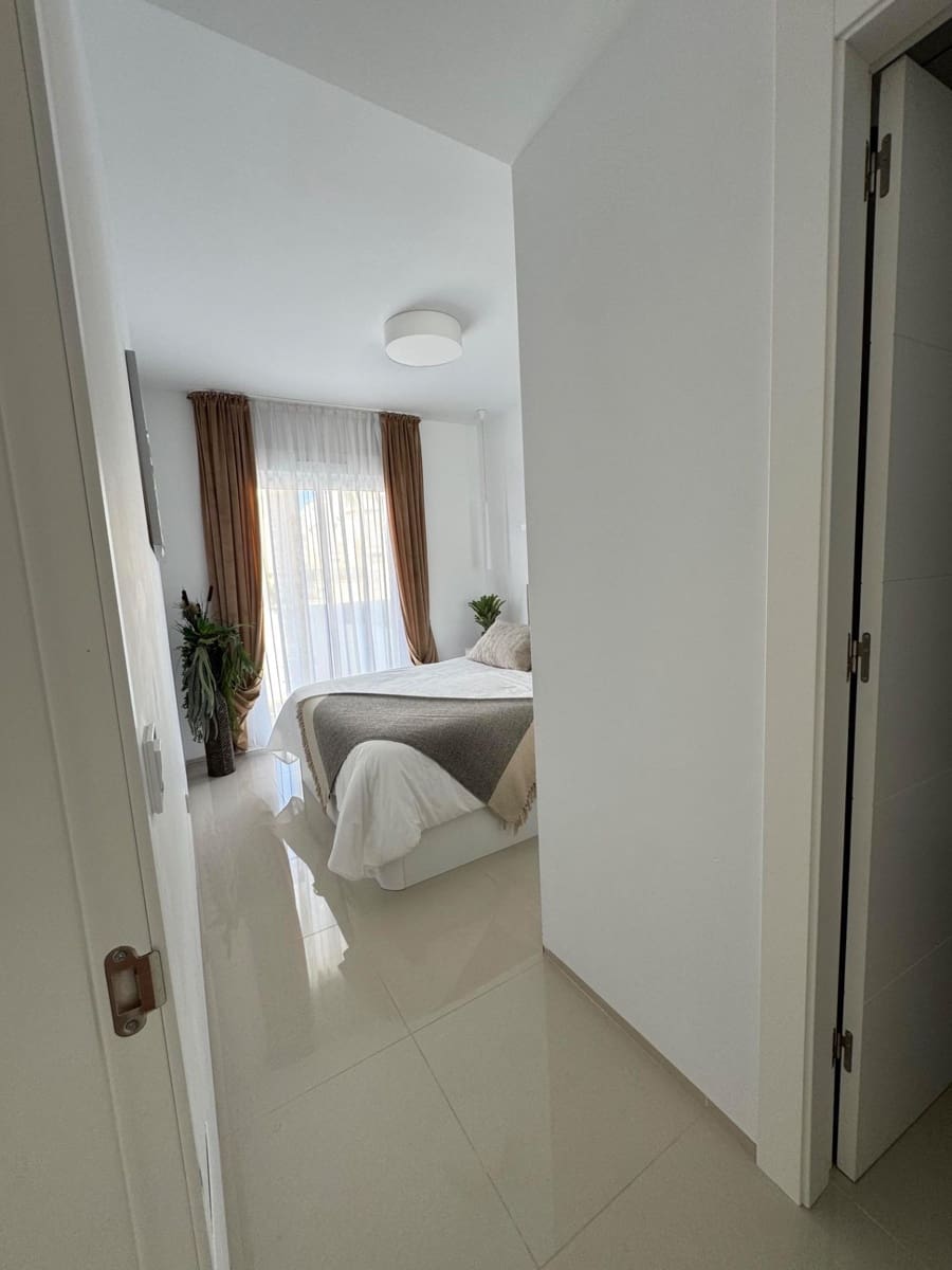 2 Zimmer Apartment zu verkaufen in Rojales mit Pool - 310.000 € (Ref: 9901059)
