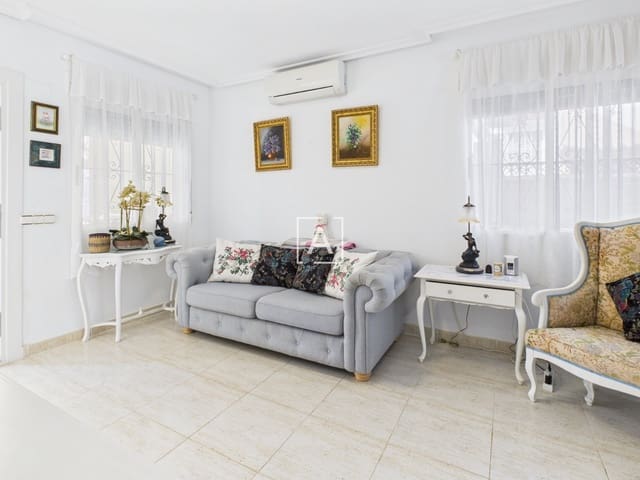 2 makuuhuone Huvila myytävänä paikassa Pinar de Campoverde, Pilar de la Horadada - 192 000 € (Ref: 9904250)