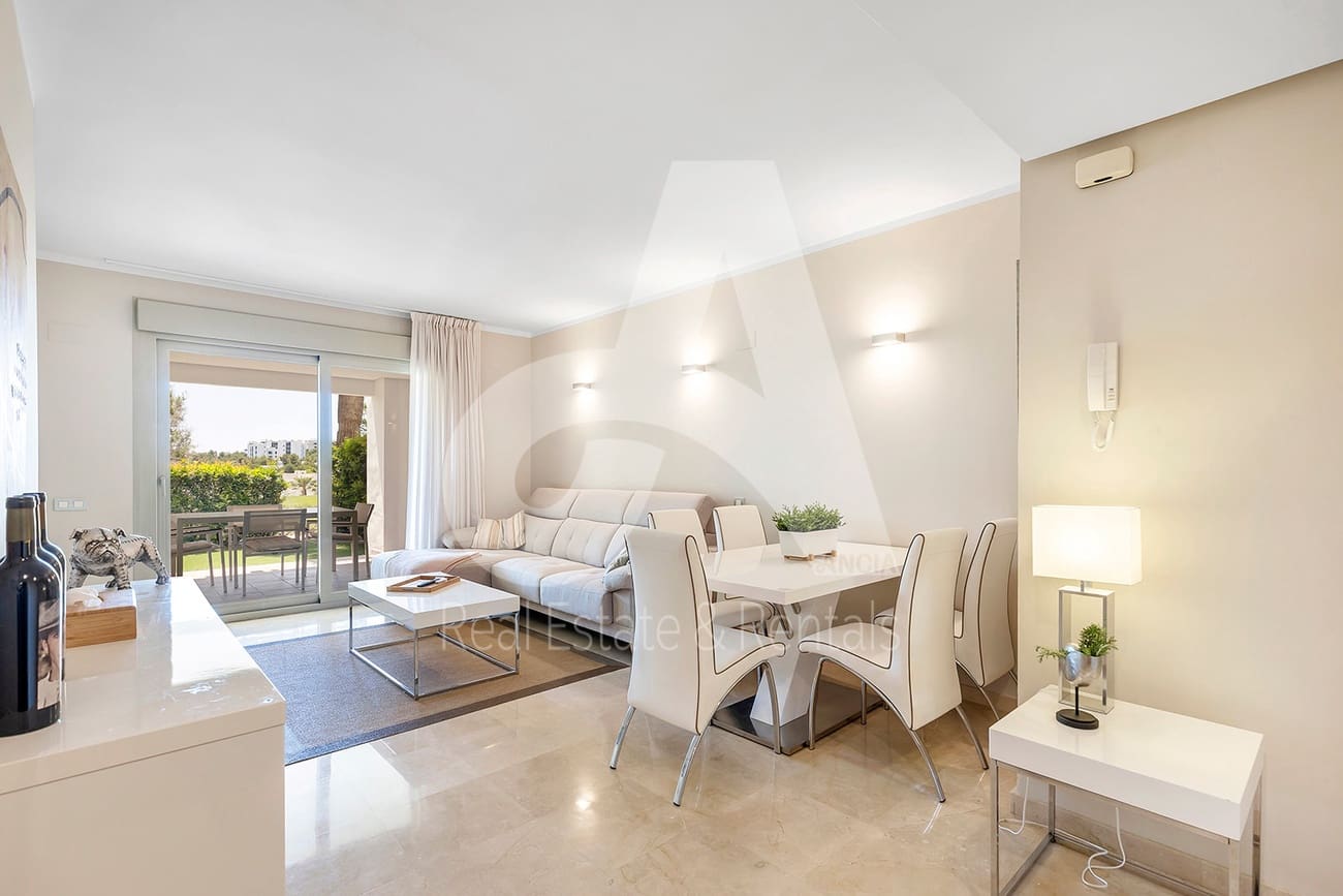 2 bedroom Apartment for sale in Orihuela - € 235,000 (Ref: 9910502)