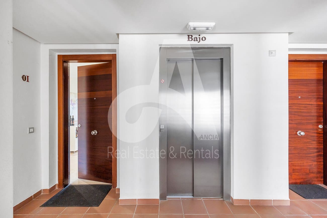 2 bedroom Apartment for sale in Orihuela - € 235,000 (Ref: 9910502)