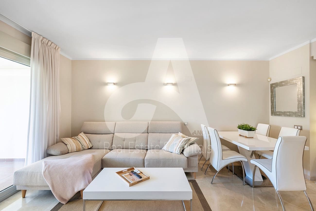 2 bedroom Apartment for sale in Orihuela - € 235,000 (Ref: 9910502)