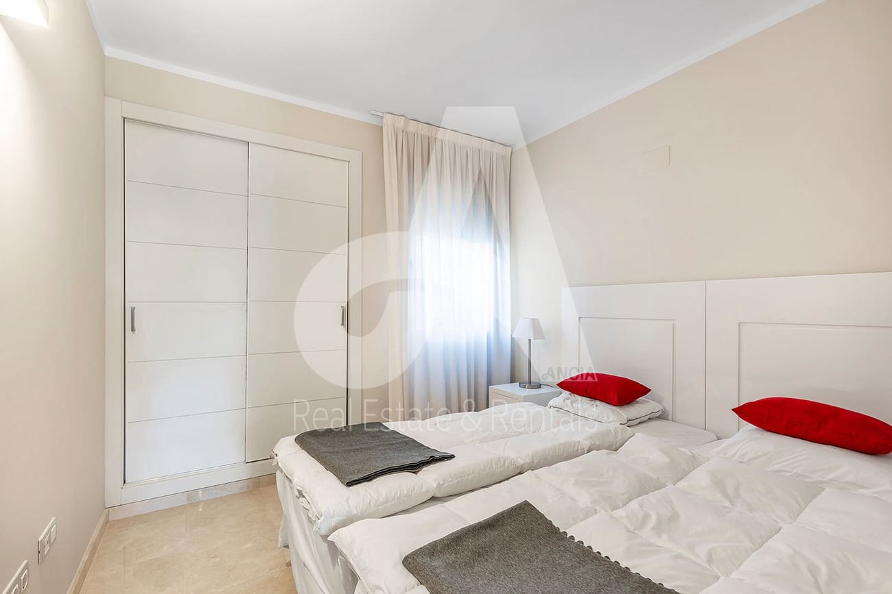 2 bedroom Apartment for sale in Orihuela - € 235,000 (Ref: 9910502)