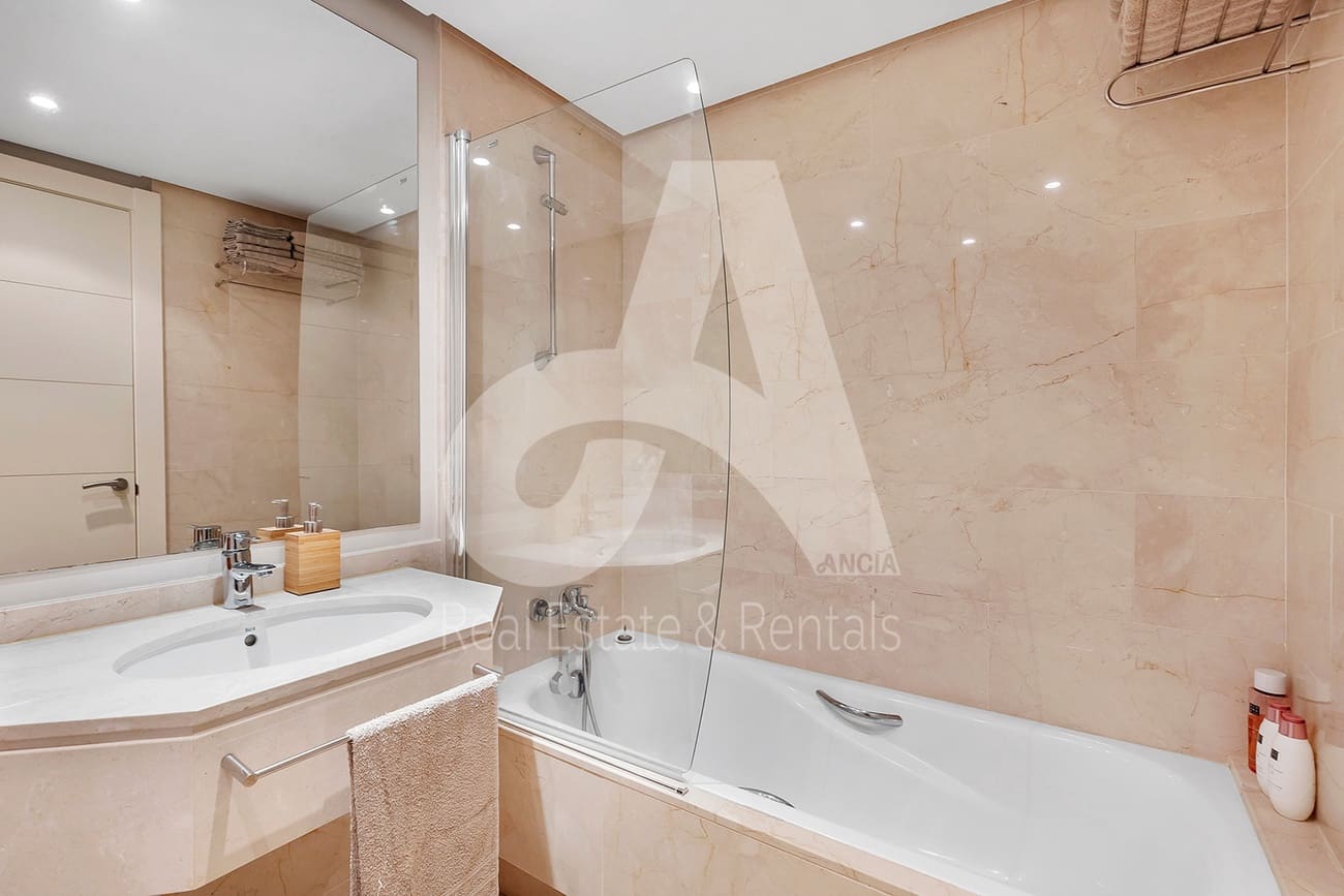 2 bedroom Apartment for sale in Orihuela - € 235,000 (Ref: 9910502)