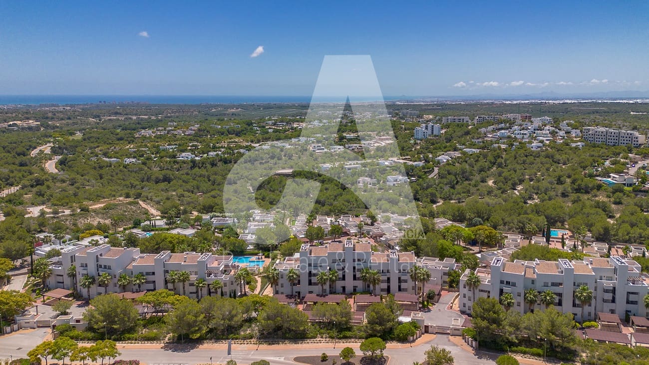 2 bedroom Apartment for sale in Orihuela - € 235,000 (Ref: 9910502)