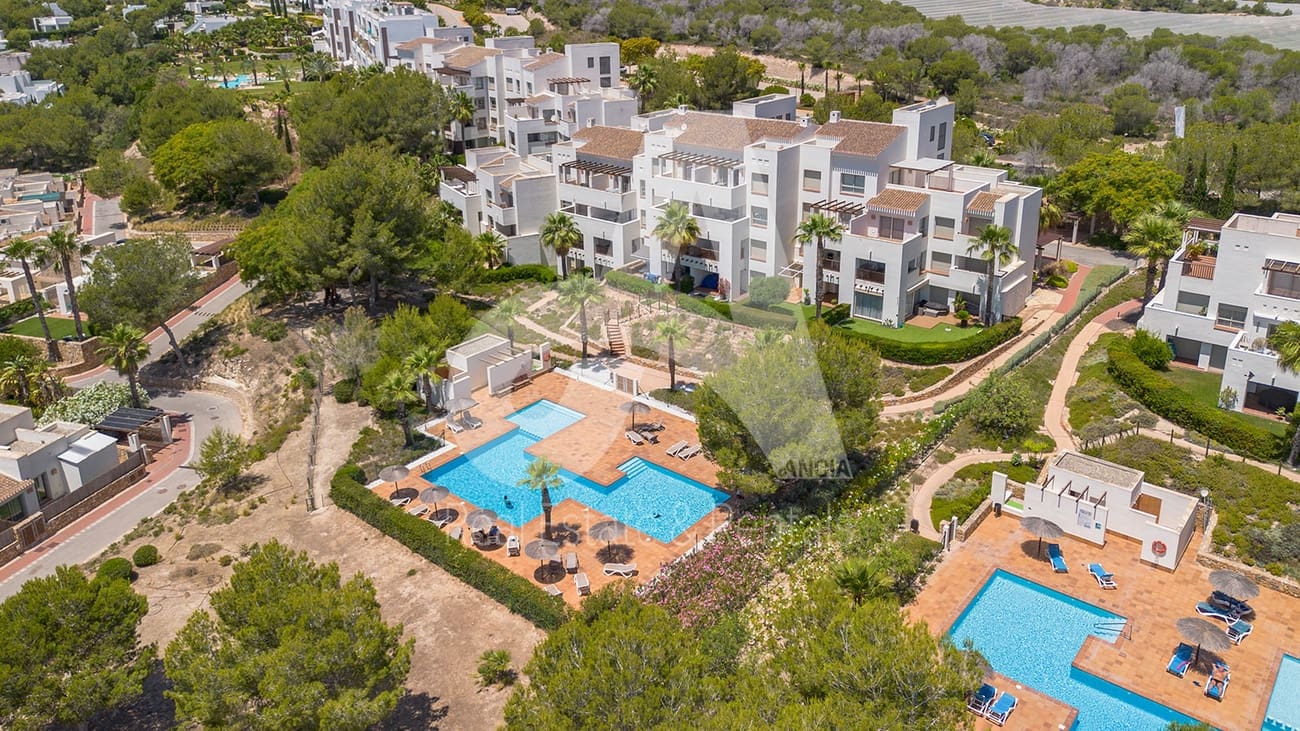 2 bedroom Apartment for sale in Orihuela - € 235,000 (Ref: 9910502)