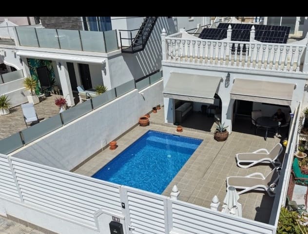 2 bedroom Semi-detached Villa for sale in San Miguel de Salinas with pool garage - € 240,000 (Ref: 9910504)