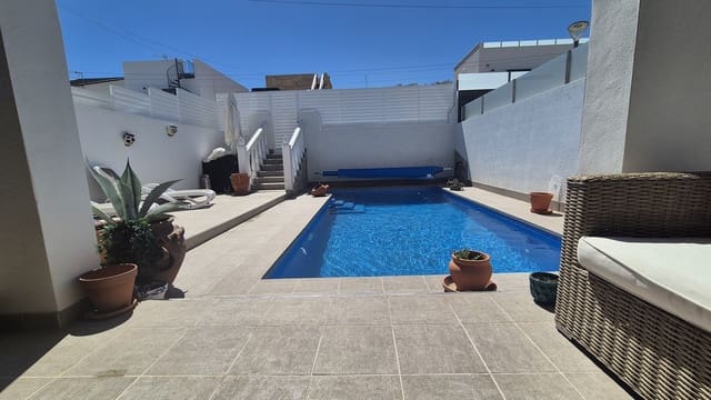2 bedroom Semi-detached Villa for sale in San Miguel de Salinas with pool garage - € 240,000 (Ref: 9910504)