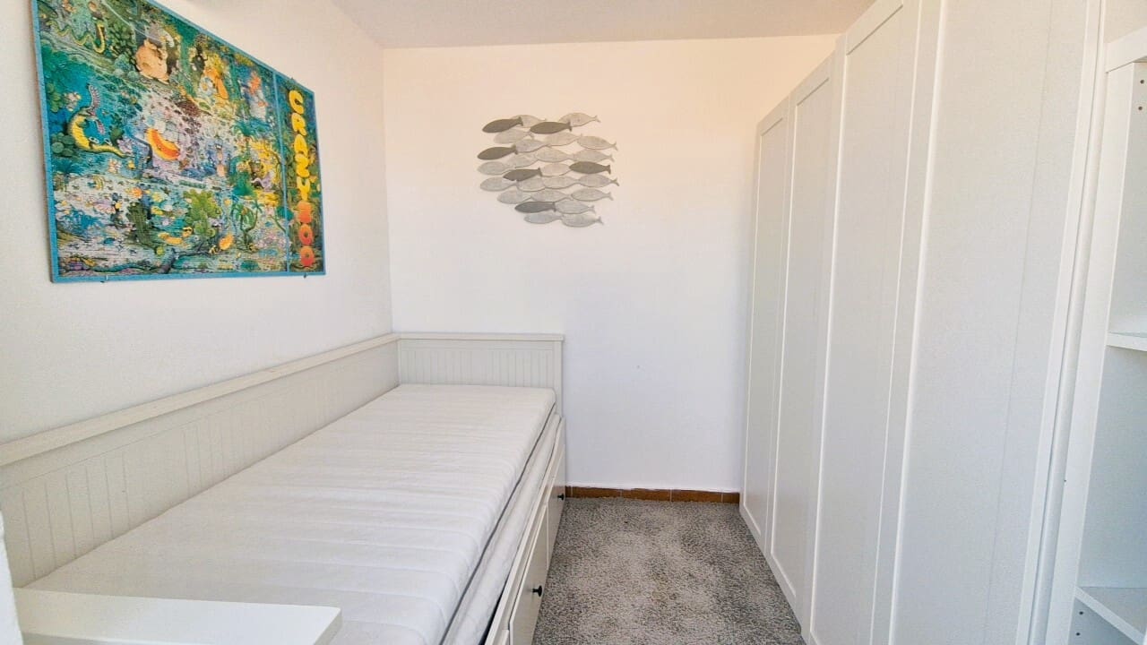 2 bedroom Semi-detached Villa for sale in Villamartin with pool garage - € 269,000 (Ref: 9910511)