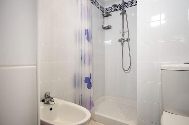 3 Zimmer Apartment zu verkaufen in Playa de los Locos, Torrevieja mit Pool - 359.900 € (Ref: 9912782)