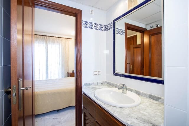 3 Zimmer Apartment zu verkaufen in Playa de los Locos, Torrevieja mit Pool - 359.900 € (Ref: 9912782)