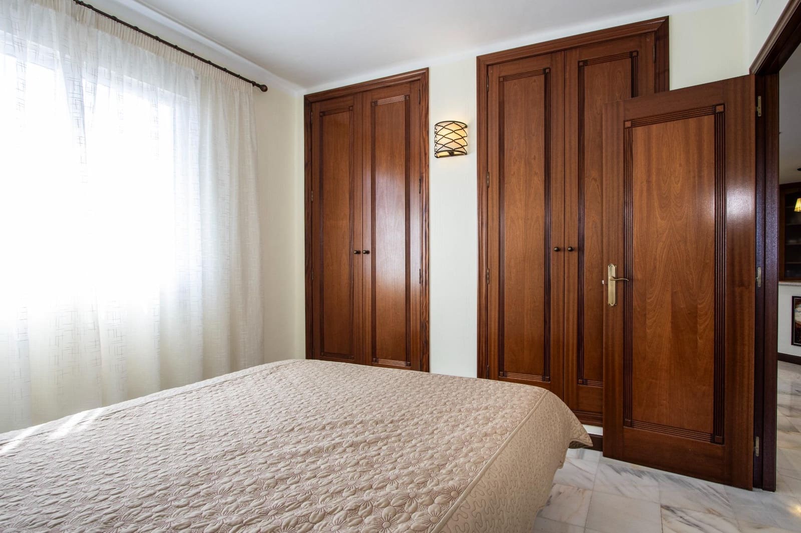 3 Zimmer Apartment zu verkaufen in Torrevieja mit Pool - 359.900 € (Ref: 9912782)