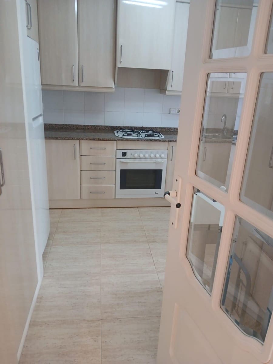 4 quarto Moradia para venda em La Manga del Mar Menor - 580 000 € (Ref: 9912786)