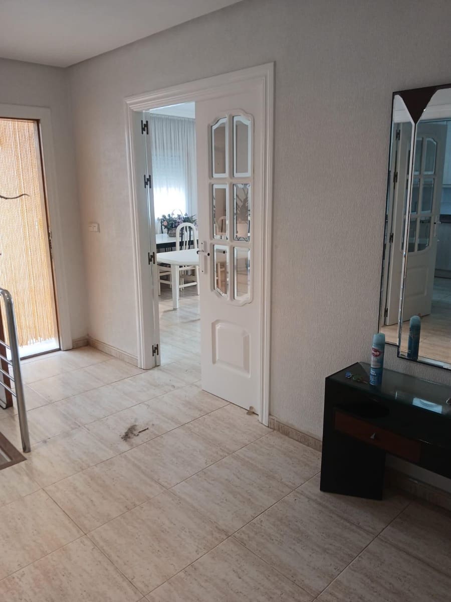 4 quarto Moradia para venda em La Manga del Mar Menor - 580 000 € (Ref: 9912786)