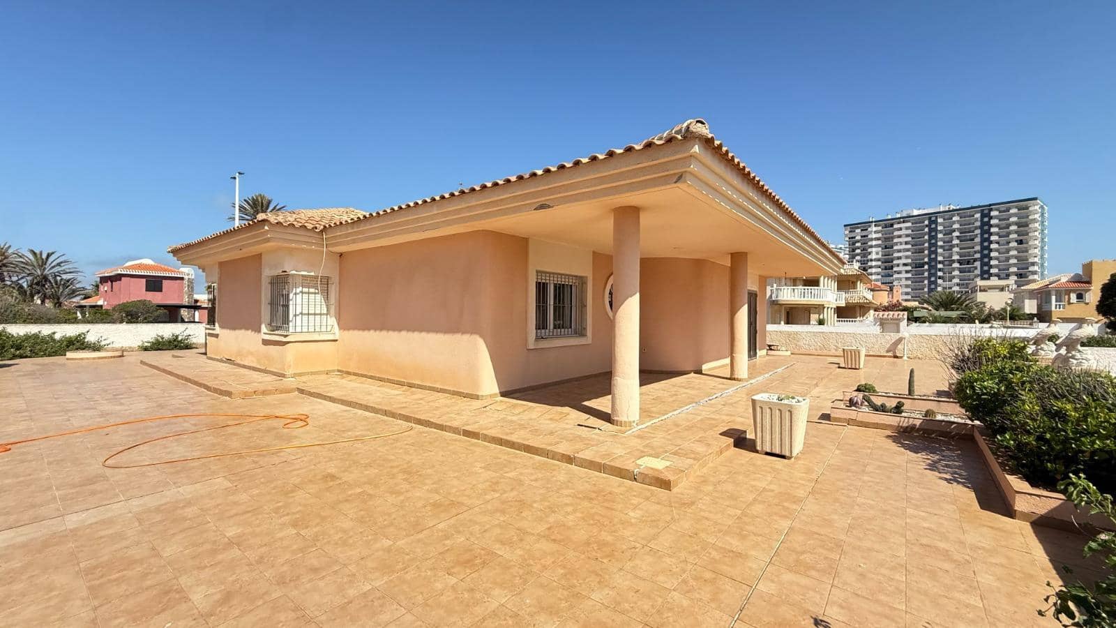 4 quarto Moradia para venda em La Manga del Mar Menor - 580 000 € (Ref: 9912786)