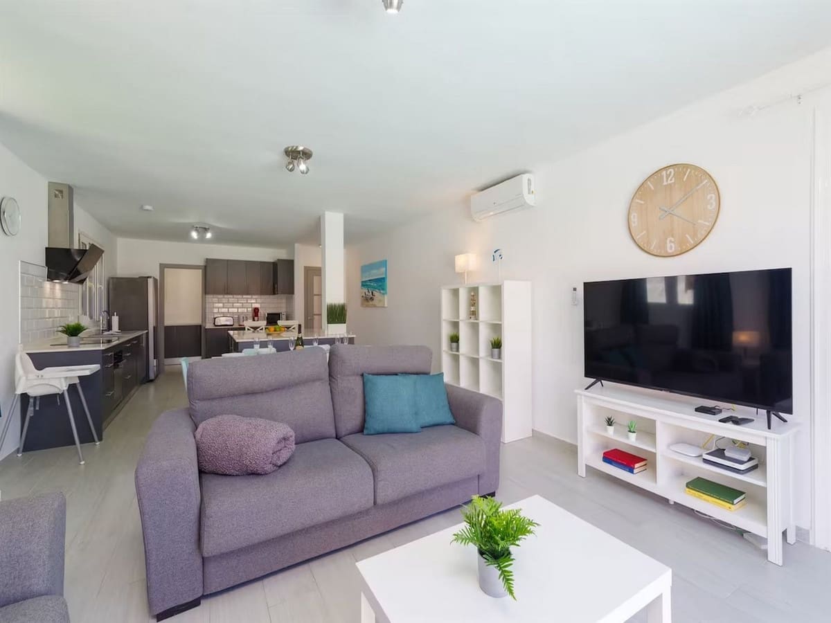 3 Zimmer Villa zu verkaufen in Corralejo mit Pool Garage - 749.999 € (Ref: 9912787)