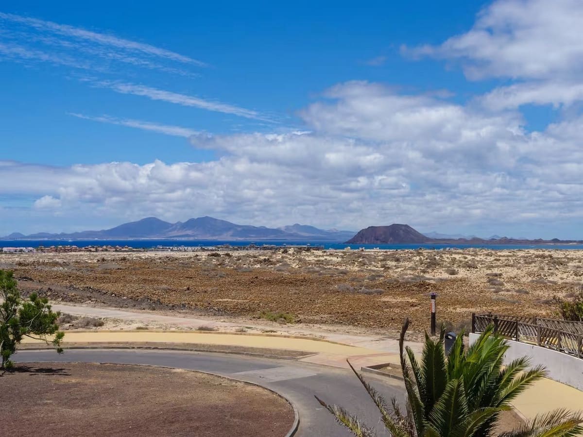 3 Zimmer Villa zu verkaufen in Corralejo mit Pool Garage - 749.999 € (Ref: 9912787)