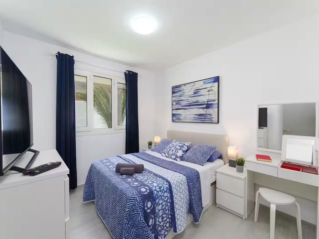 3 slaapkamer Villa te koop in Corralejo, La Oliva met zwembad garage - € 749.999 (Ref: 9912787)