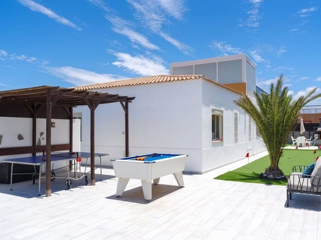 3 camera da letto Villa in vendita in Corralejo, La Oliva con piscina - 749.999 € (Rif: 9912787)