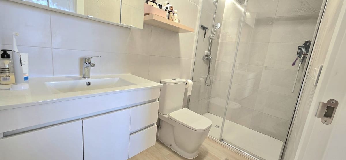2 Zimmer Apartment zu verkaufen in Orihuela Costa mit Pool Garage - 284.999 € (Ref: 9916548)
