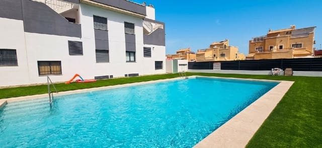 2 slaapkamer Appartement te koop in Villamartin, Orihuela met zwembad garage - € 284.999 (Ref: 9916548)