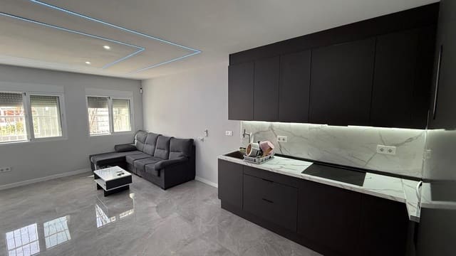 Casa de 2 habitaciones en El Chaparral - La Siesta - La Torreta, Torrevieja en venta - 152.000 € (Ref: 9916551)