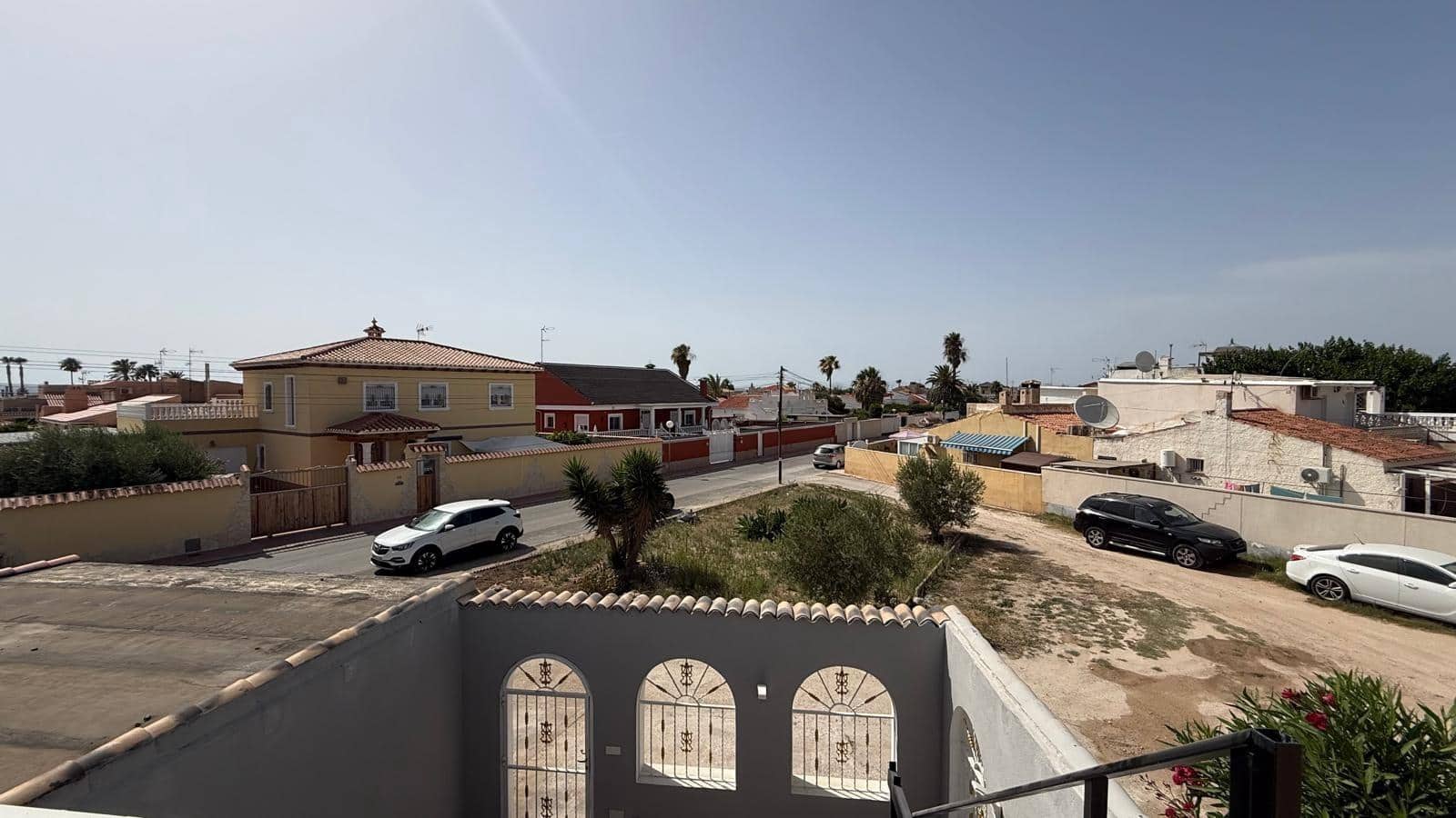 Casa de 2 habitaciones en Torrevieja en venta - 152.000 € (Ref: 9916551)