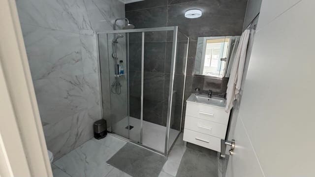 Apartamento de 3 habitaciones en Avenida Habaneras - Curva de Palangre, Torrevieja en venta - 253.000 € (Ref: 9916558)