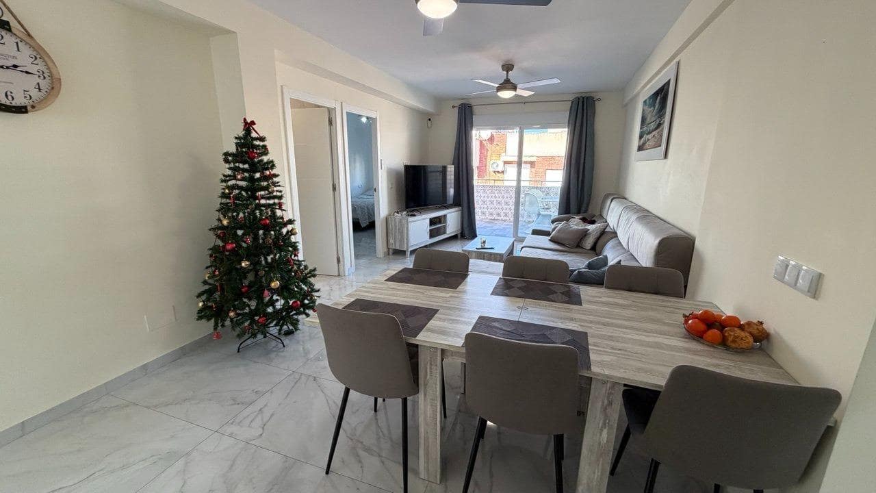Apartamento de 3 habitaciones en Torrevieja en venta - 253.000 € (Ref: 9916558)