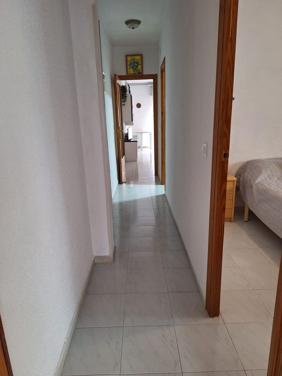 2 soverom Penthouse til salgs i Torrevieja - € 156 900 (Ref: 9916559)