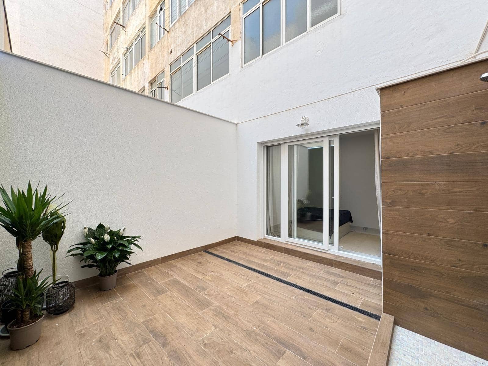 2 soveværelse Lejlighed til salg i Torrevieja - € 199.900 (Ref: 9916560)