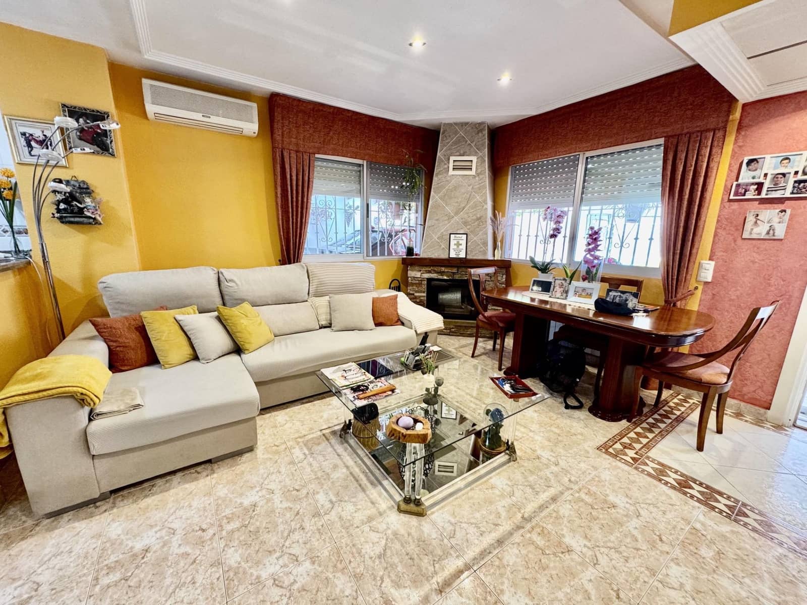 2 makuuhuone Omakotitalo myytävänä paikassa Orihuela - 195 000 € (Ref: 9916567)