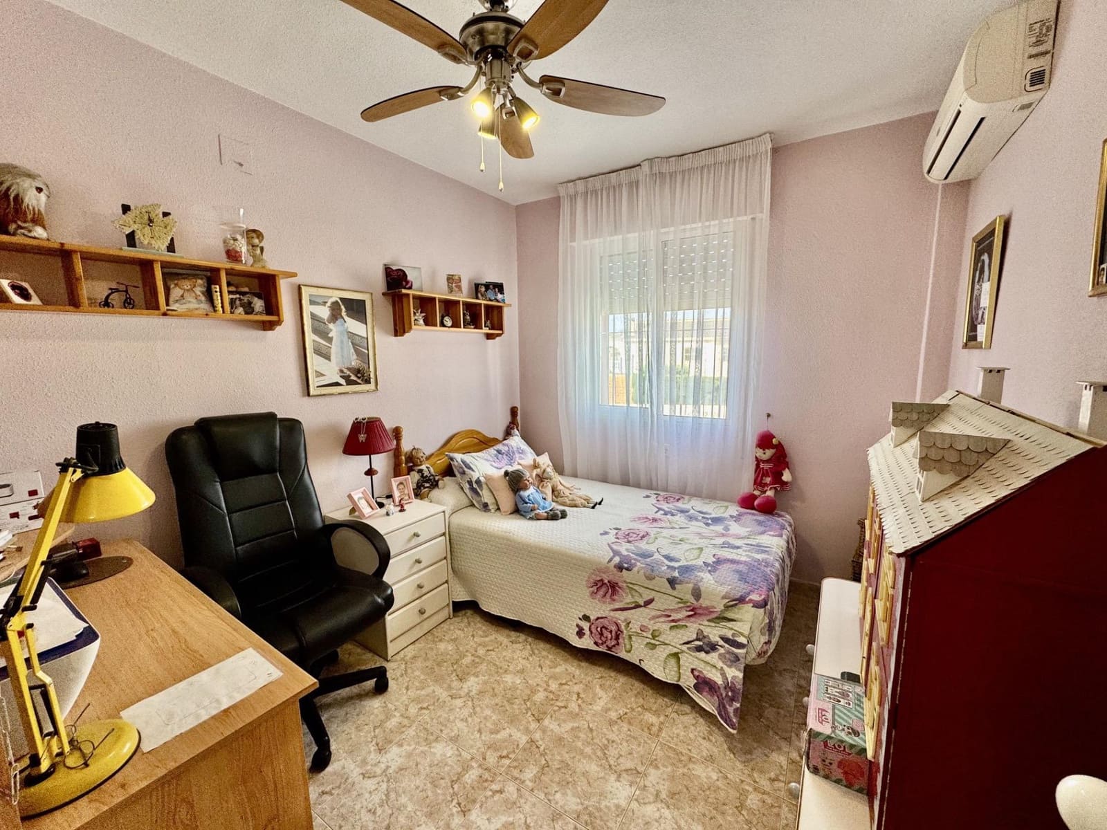 2 makuuhuone Omakotitalo myytävänä paikassa Orihuela - 195 000 € (Ref: 9916567)