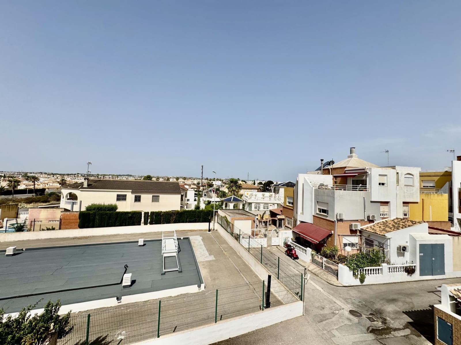 2 makuuhuone Omakotitalo myytävänä paikassa Orihuela - 195 000 € (Ref: 9916567)