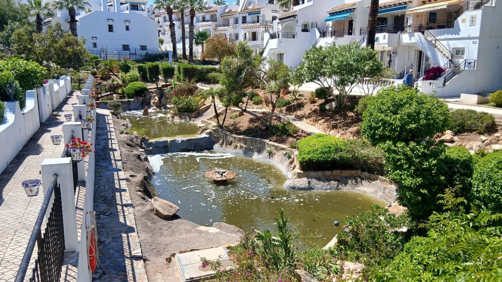 2 bedroom Townhouse for sale in Orihuela Costa with pool - € 219,950 (Ref: 9916569)