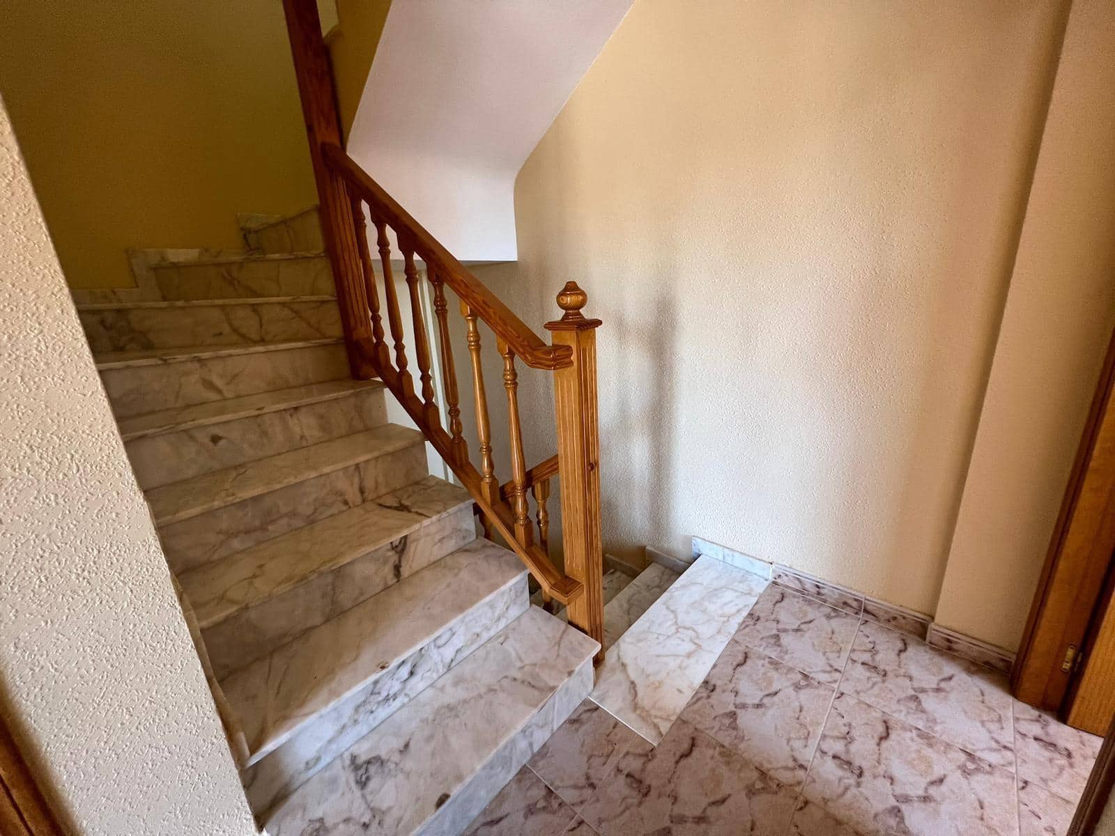 4 sovrum Semi-fristående Villa till salu i Orihuela Costa med pool - 245 000 € (Ref: 9916571)