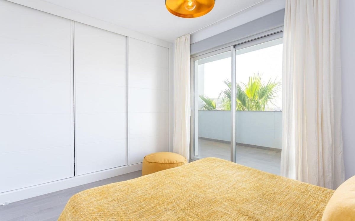 3 sovrum Lägenhet till salu i Mijas Costa med pool - 635 000 € (Ref: 9920084)