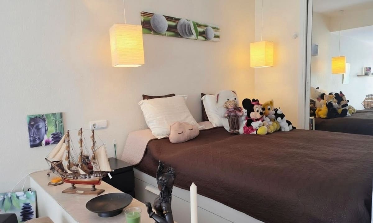 1 soverom Leilighet til salgs i Miraflores med svømmebasseng - € 242 000 (Ref: 9920086)