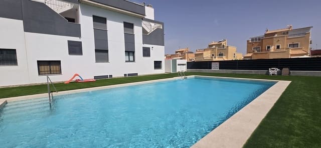 2 soverom Leilighet til salgs i Villamartin, Orihuela med svømmebasseng garasje - € 284 999 (Ref: 9920089)