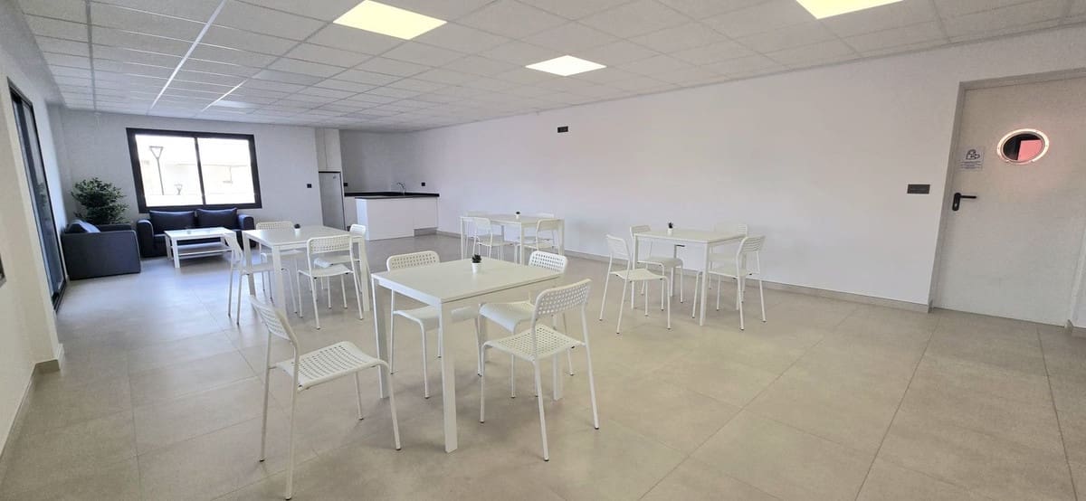 2 makuuhuone Huoneisto myytävänä paikassa Villamartin mukana uima-altaan 
autotalli - 284 999 € (Ref: 9920089)