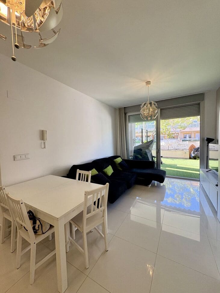 3 bedroom Apartment for sale in Guardamar del Segura with pool garage - € 250,000 (Ref: 9920095)
