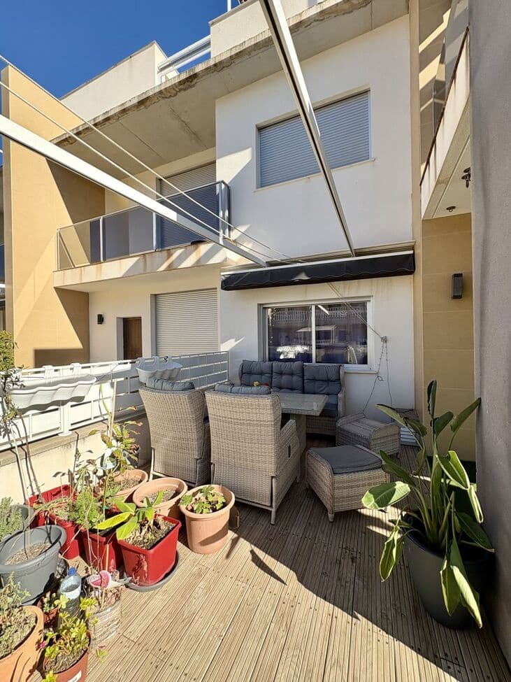 3 bedroom Apartment for sale in Guardamar del Segura with pool garage - € 250,000 (Ref: 9920095)