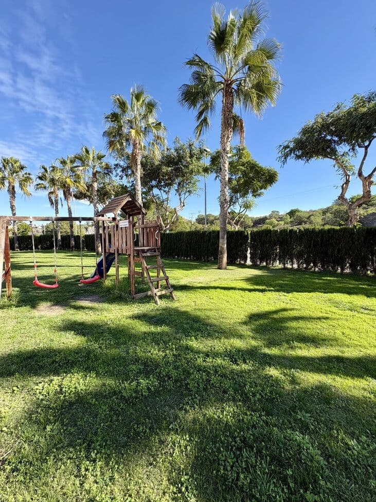 3 bedroom Apartment for sale in Guardamar del Segura with pool garage - € 250,000 (Ref: 9920095)