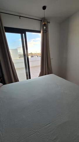 2 quarto Casa em Banda para venda em Corralejo, La Oliva com piscina - 280 000 € (Ref: 9920096)